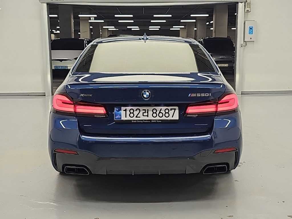 BMW 5시리즈 5시리즈 (G30) M550i xDrive 이미지 3