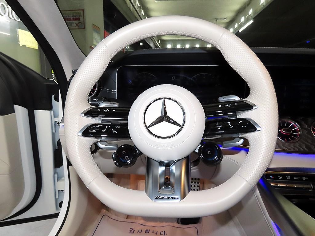 벤츠 AMG GT 4도어 63 S 4MATIC+ 이미지 8