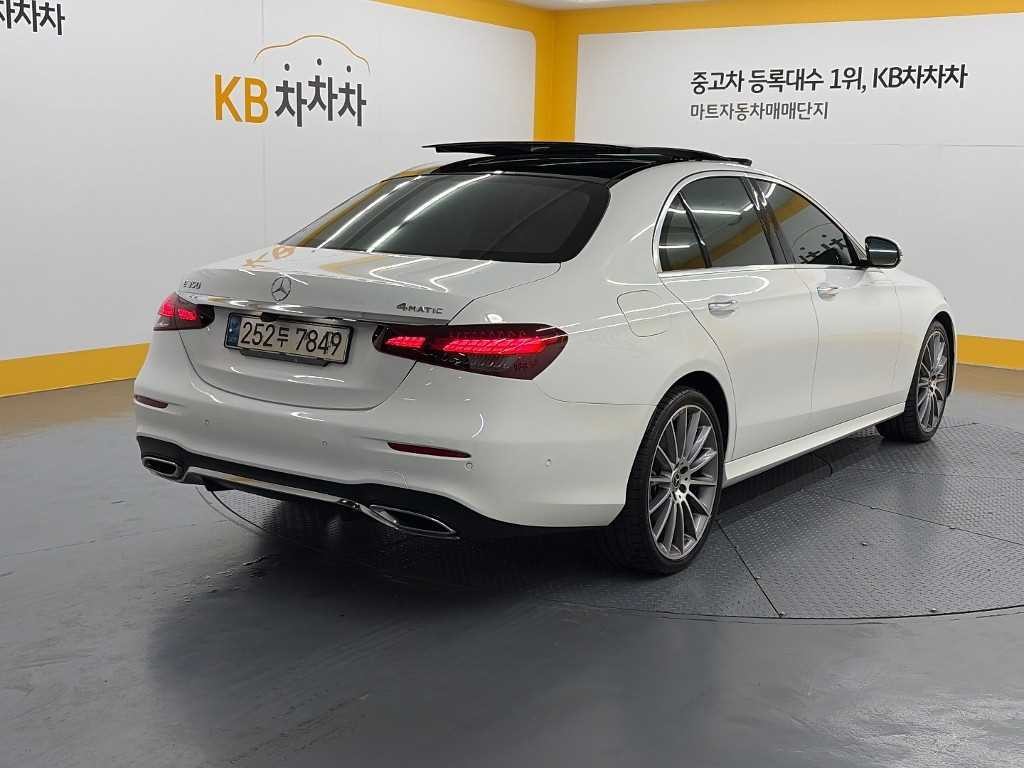 벤츠 E 클래스 E-클래스 W213 E350 4MATIC 아방가르드 이미지 4