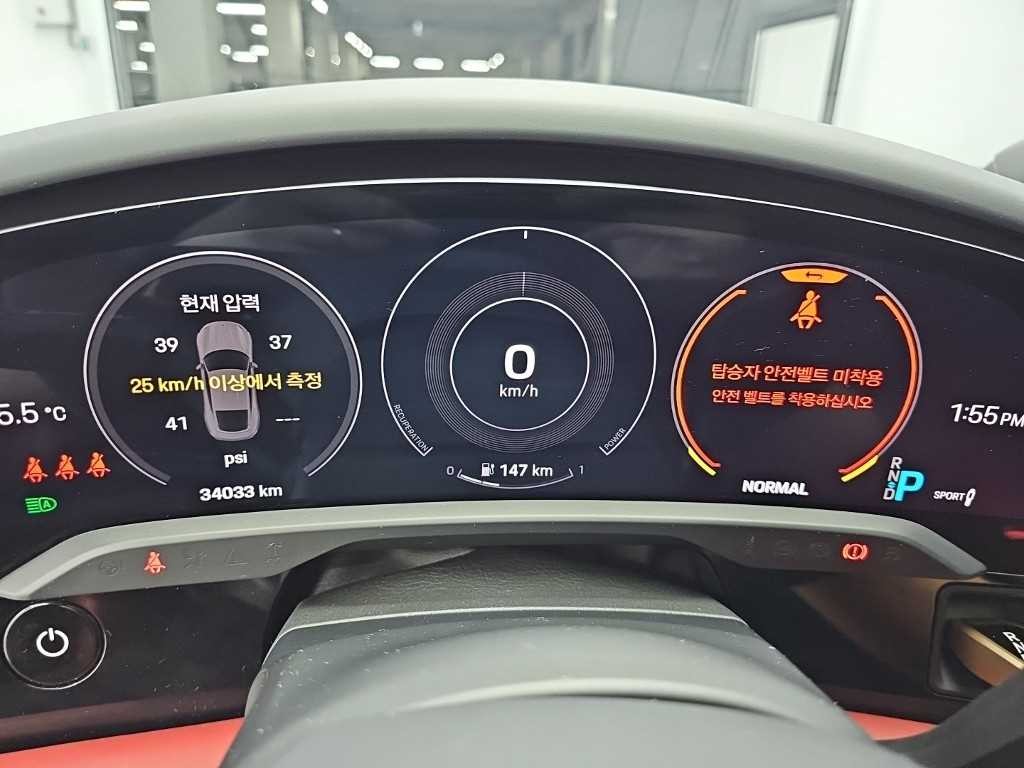 포르쉐 타이칸 GTS 이미지 6