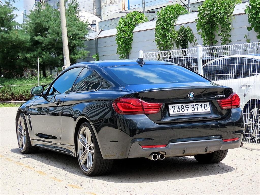 BMW 4시리즈 4시리즈 (F32) 430i 쿠페 M 스포츠 이미지 3