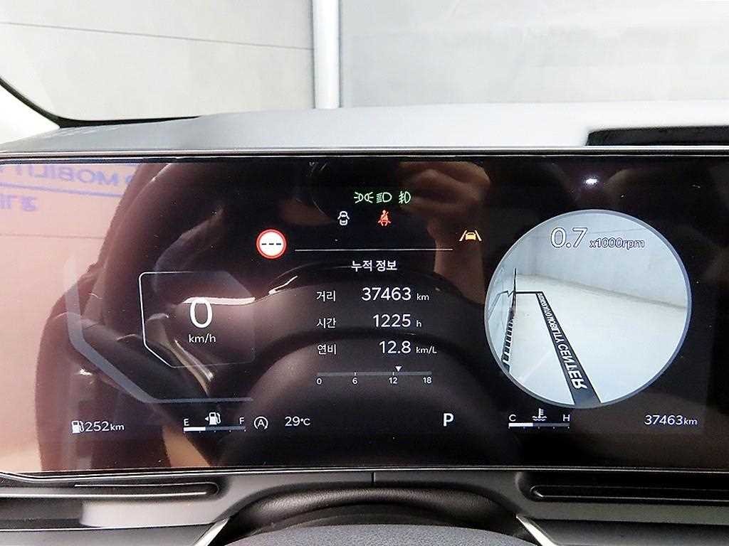 기아 카니발 더 뉴 카니발 4세대 디젤 9인승 그래비티 이미지 8