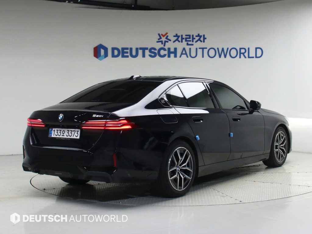 BMW 5시리즈 5시리즈 (G60) 520i M 스포츠 이미지 2