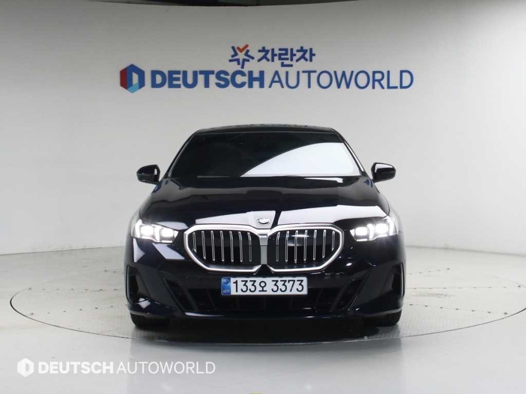 BMW 5시리즈 5시리즈 (G60) 520i M 스포츠 이미지 3