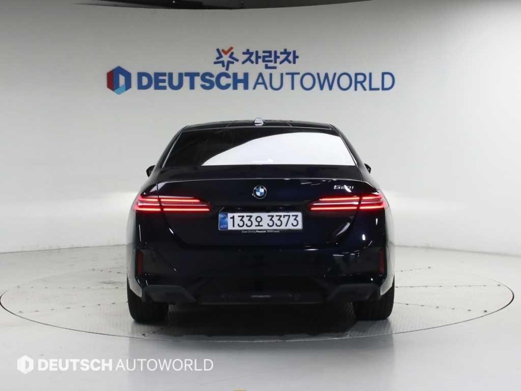 BMW 5시리즈 5시리즈 (G60) 520i M 스포츠 이미지 4