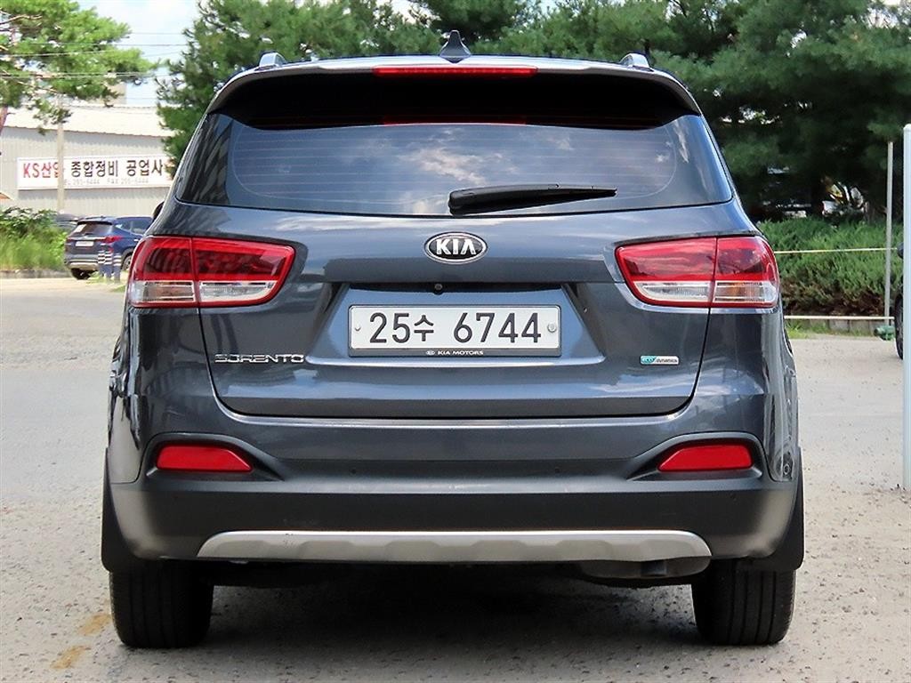 기아 쏘렌토 올 뉴 쏘렌토 디젤 2WD 2.0 노블레스 스페셜 이미지 4