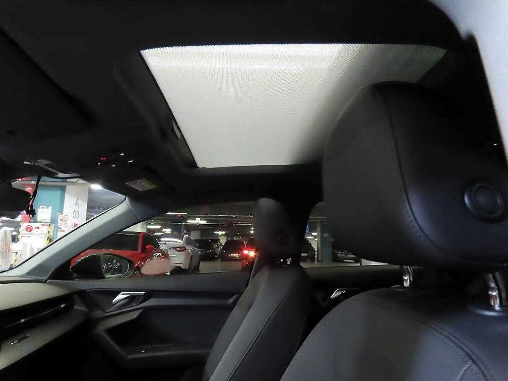 아우디 A3 A3(8Y) 40 TFSI 프리미엄 이미지 18