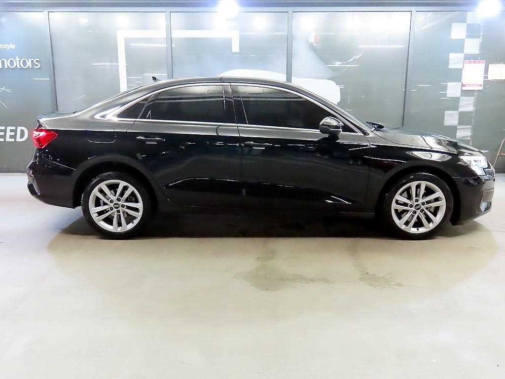 아우디 A3 A3(8Y) 40 TFSI 프리미엄 이미지 3