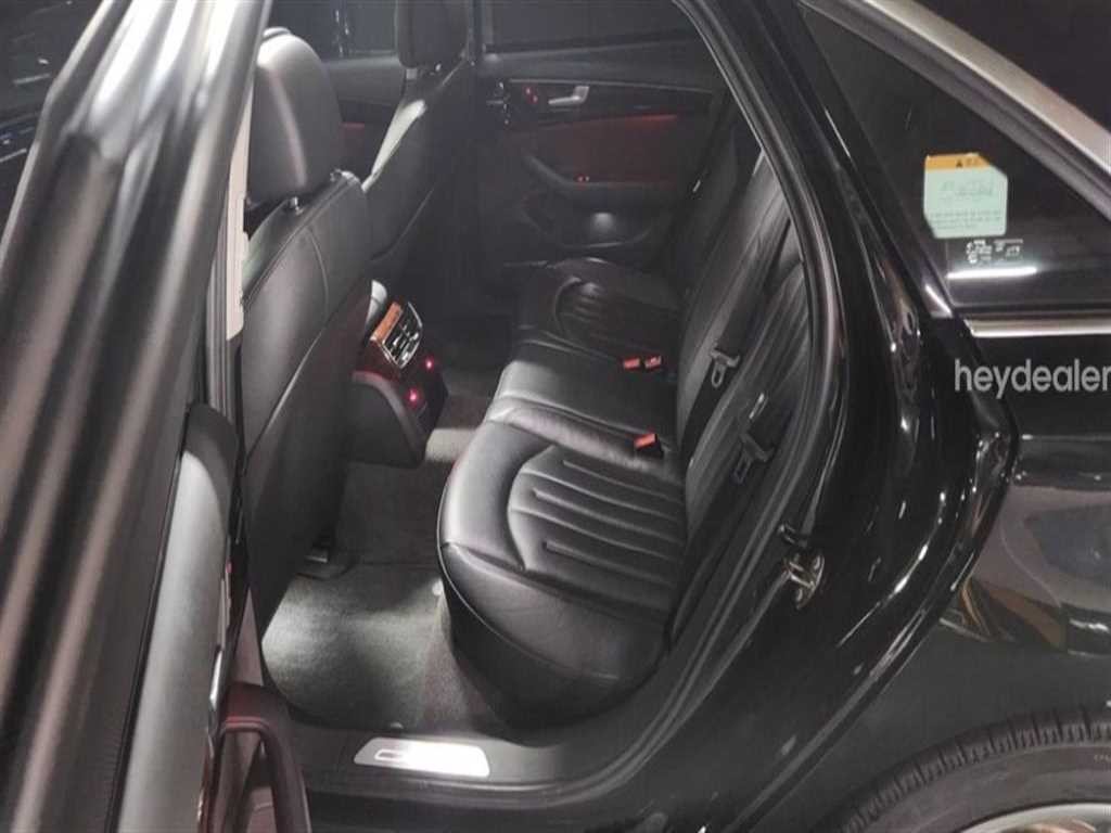 아우디 A8 뉴A8 4.2 FSI 콰트로 이미지 11