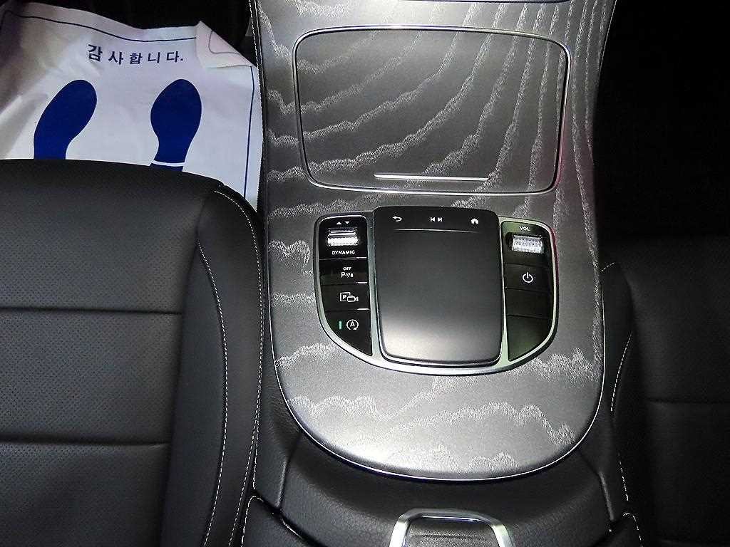 벤츠 E 클래스 E-클래스 W213 E350 4MATIC 아방가르드 이미지 12