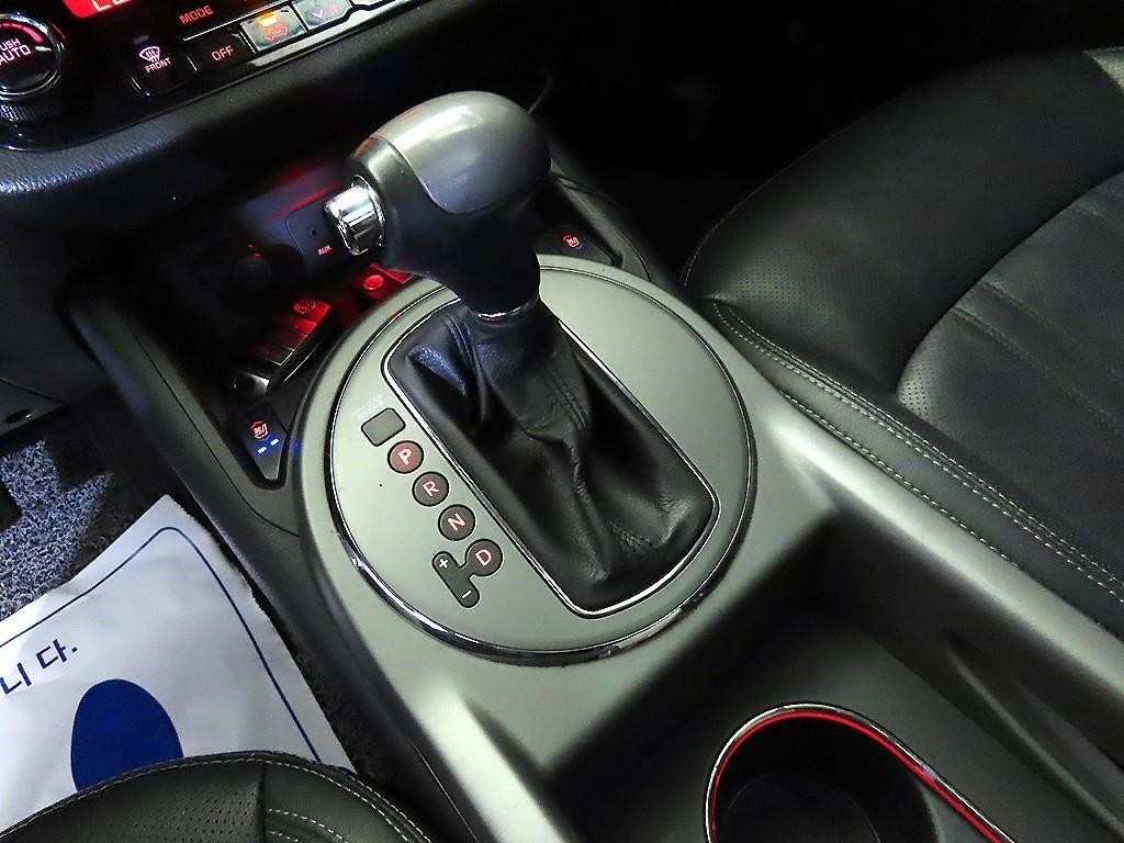 기아 스포티지 더 뉴 스포티지 R 디젤 2WD 노블레스 이미지 12