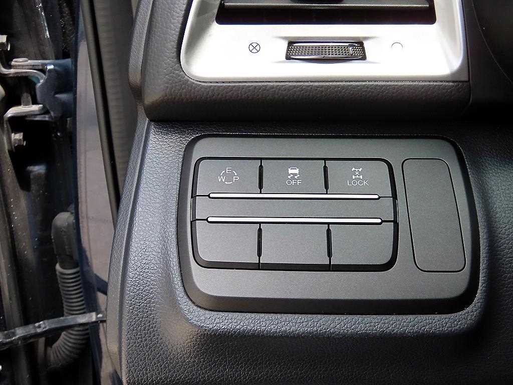 KG모빌리티(쌍용) 티볼리 디젤 4WD 1.6 VX 이미지 11
