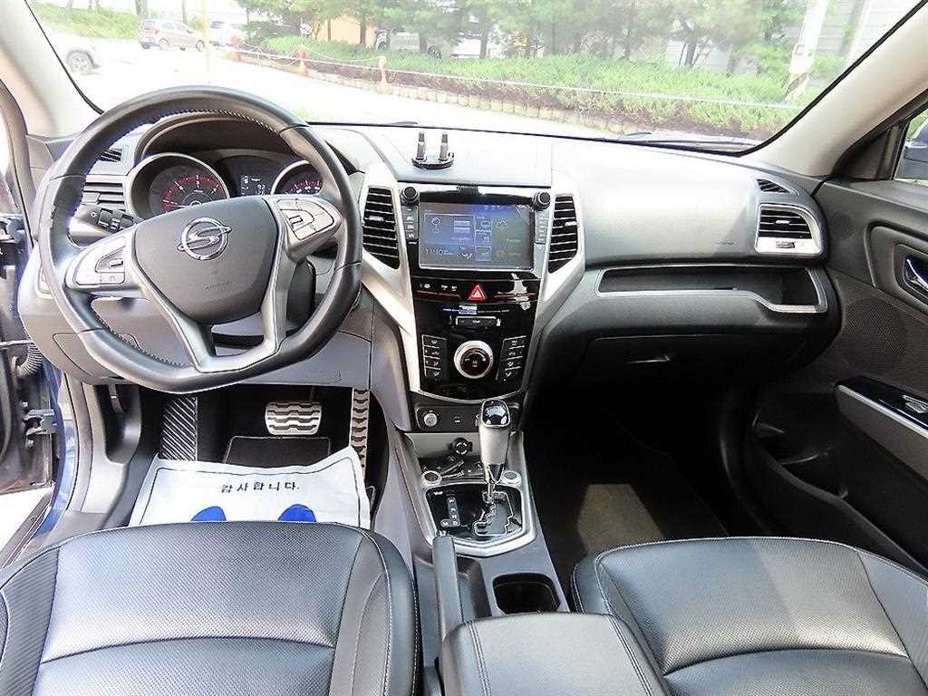 KG모빌리티(쌍용) 티볼리 디젤 4WD 1.6 VX 이미지 6
