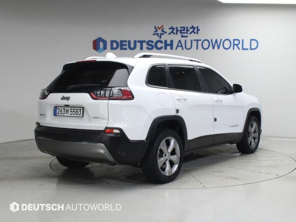 지프 체로키 체로키(KL) 2.4 리미티드 AWD 이미지 2