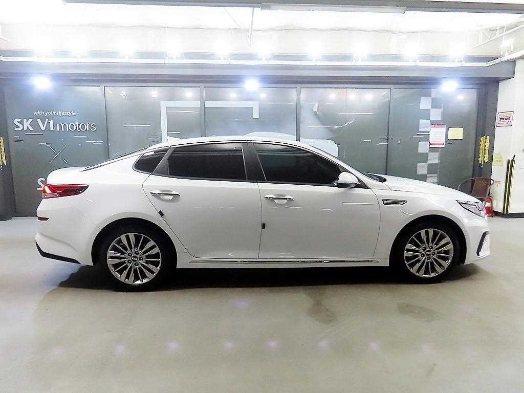 기아 K5 더 뉴 K5 2세대 가솔린 2.0 노블레스 이미지 3