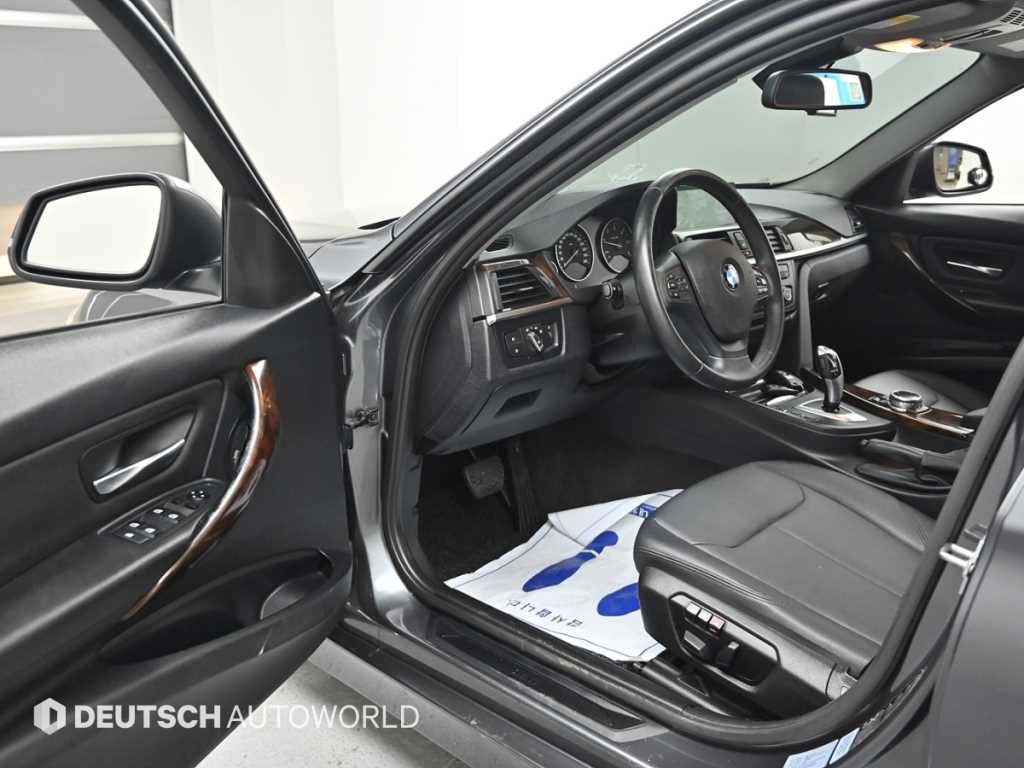 BMW 3시리즈 3시리즈 (F30) 320d xDrive 이미지 11