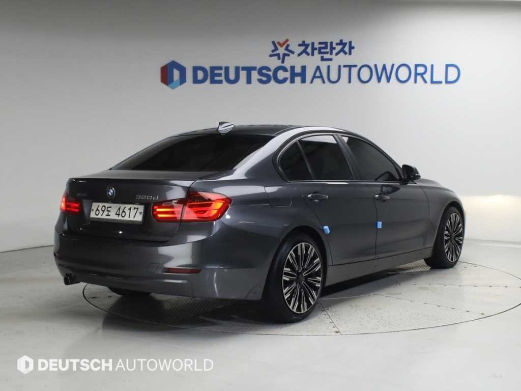 BMW 3시리즈 3시리즈 (F30) 320d xDrive 이미지 4