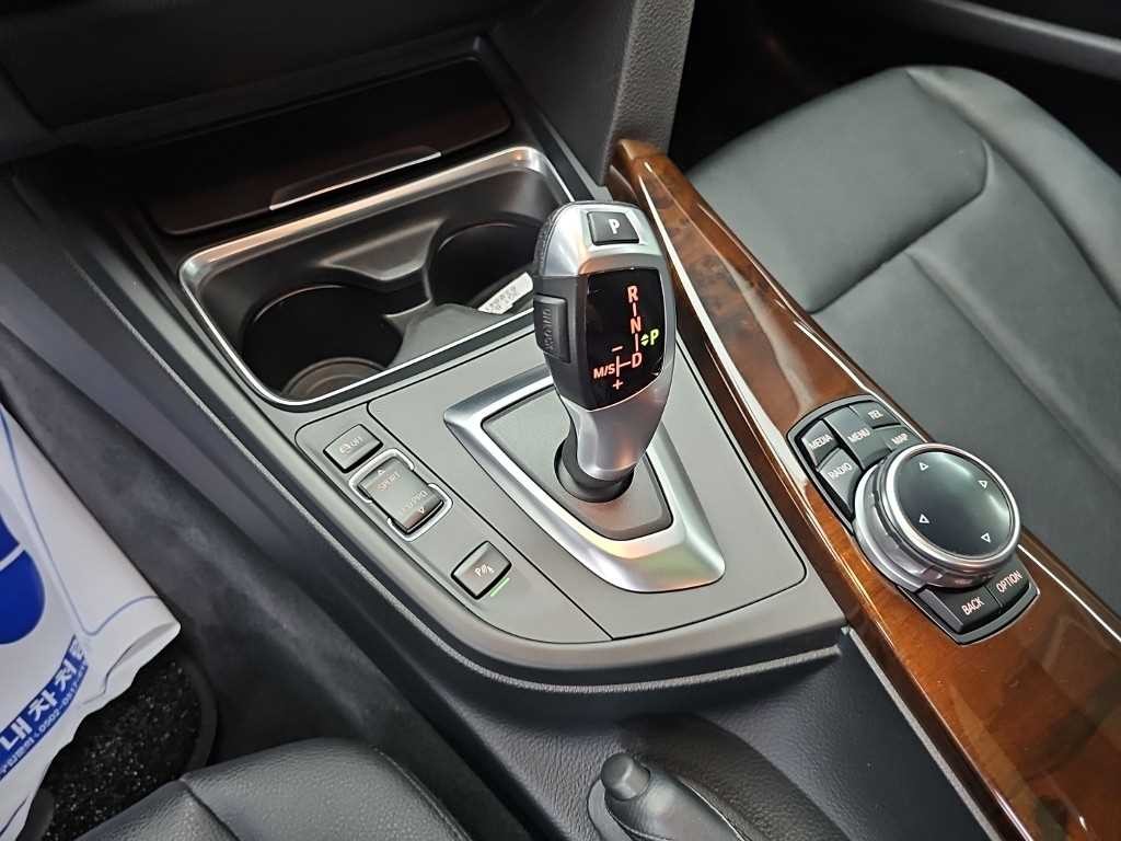 BMW 그란투리스모 3시리즈 GT (F34) GT 320D xDrive 이미지 8