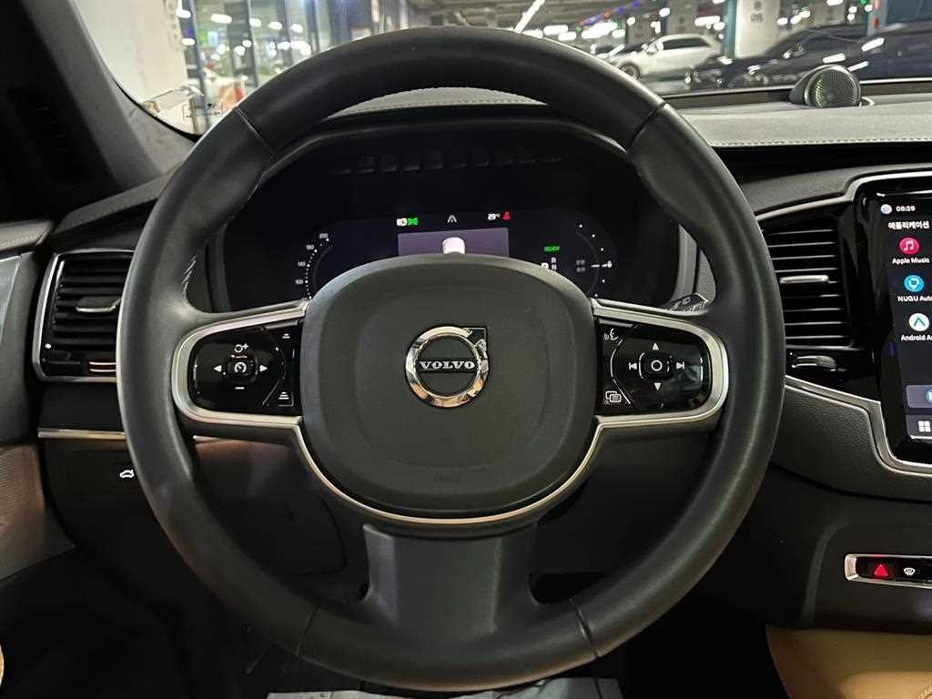 볼보 XC90 XC90 2세대 2.0 T8 AWD 얼티메이트 브라이트 이미지 12