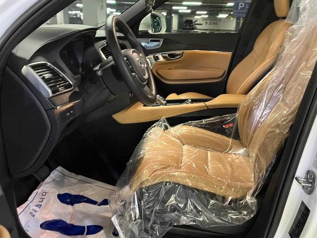 볼보 XC90 XC90 2세대 2.0 T8 AWD 얼티메이트 브라이트 이미지 13