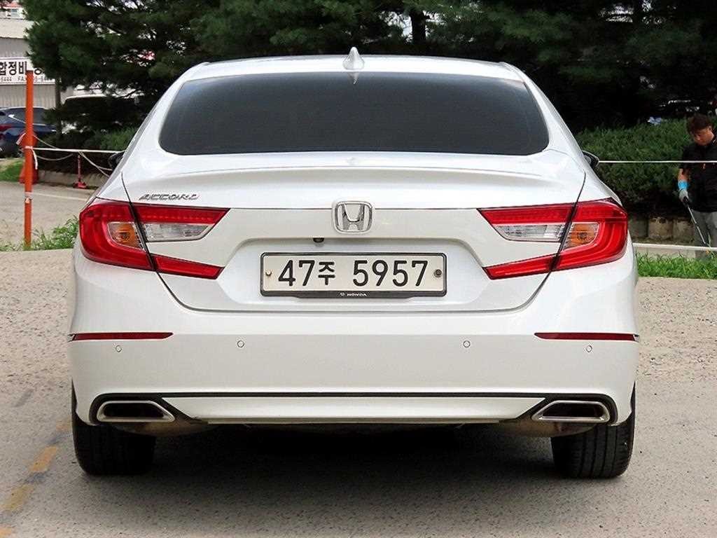 혼다 어코드 어코드(10세대) 1.5 터보 이미지 4