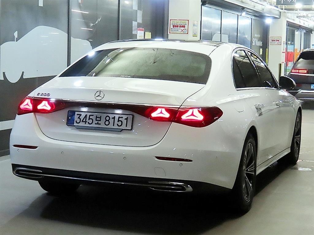 벤츠 E 클래스 E-클래스 W214 E200 아방가르드 이미지 4