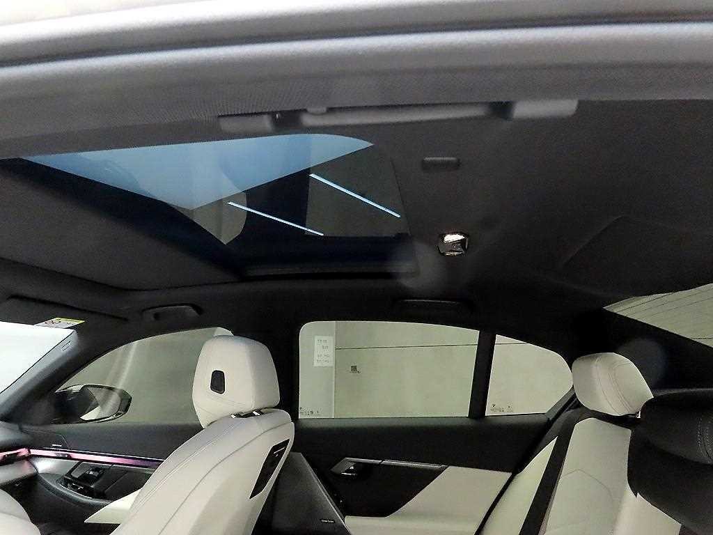 BMW 5시리즈 5시리즈 (G60) 520i M 스포츠 이미지 15