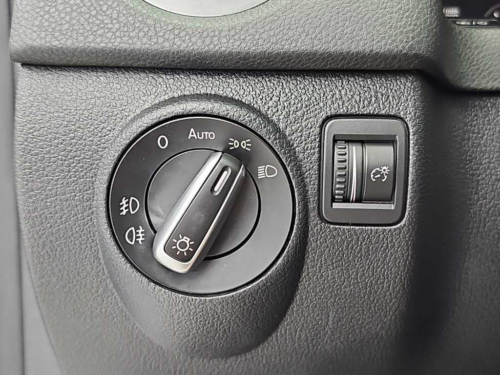 폭스바겐 티구안 뉴티구안 2.0 TDI 블루모션 이미지 15