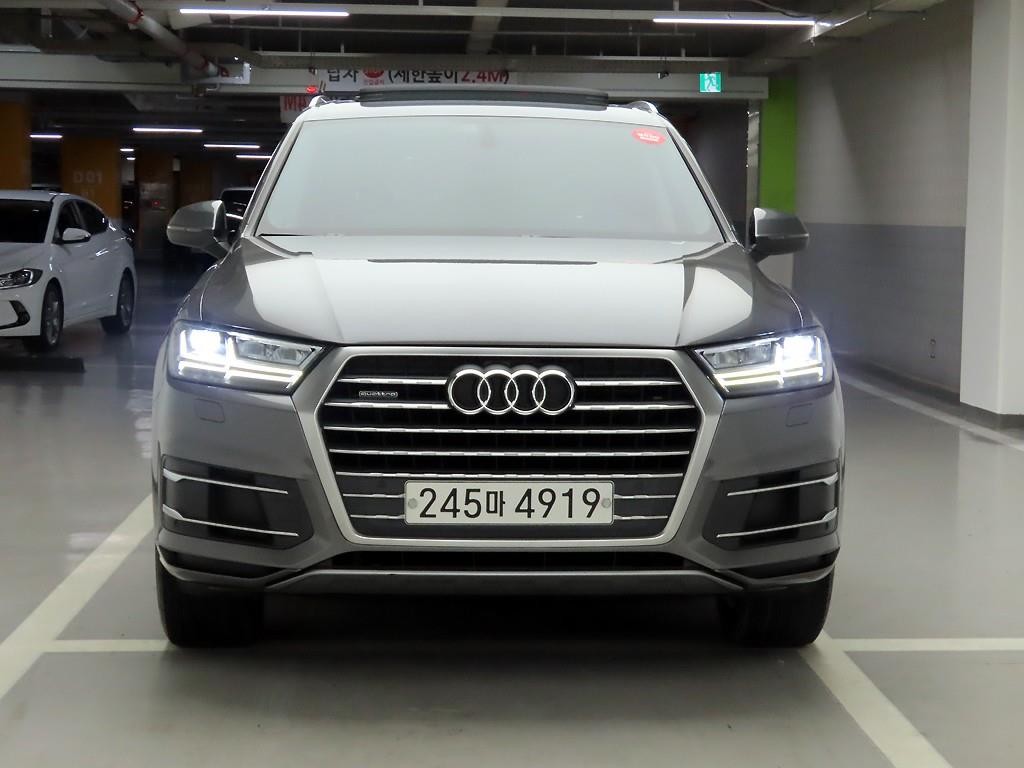 아우디 Q7 Q7 (4M) 45 TFSI 콰트로 이미지 1