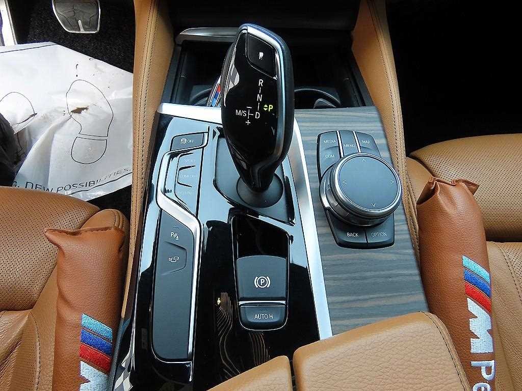 BMW 5시리즈 5시리즈 (G30) 520d M 스포츠 플러스 이미지 11