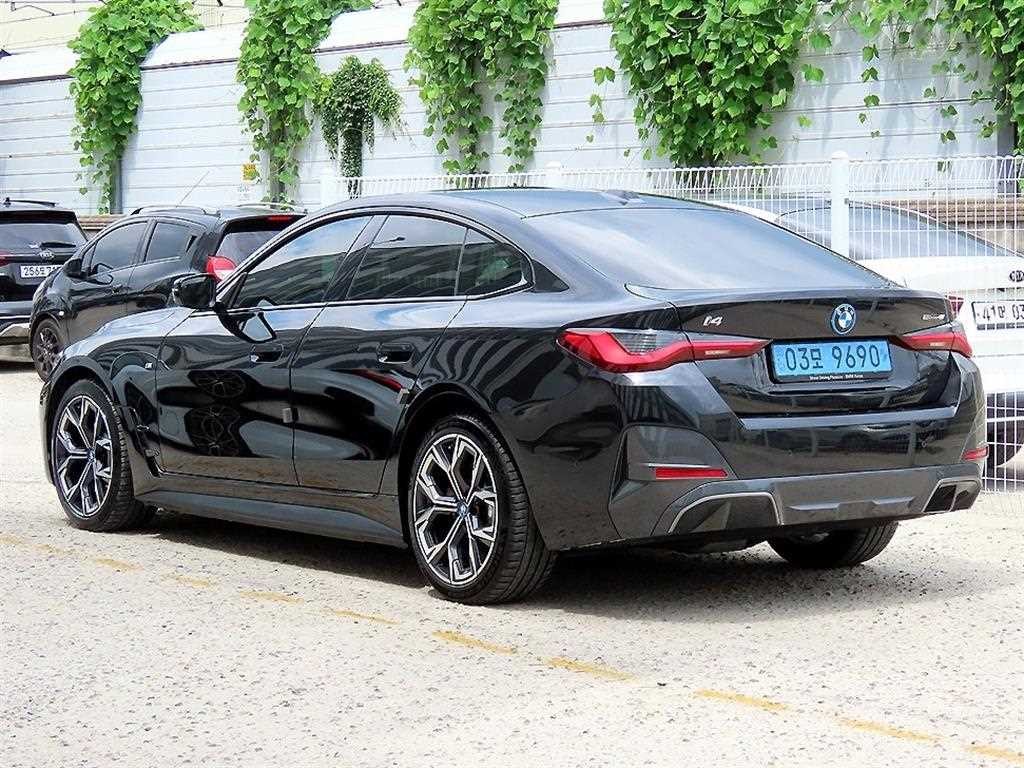 BMW i4 eDrive 40 M 스포츠 이미지 3