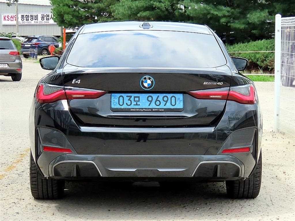 BMW i4 eDrive 40 M 스포츠 이미지 4