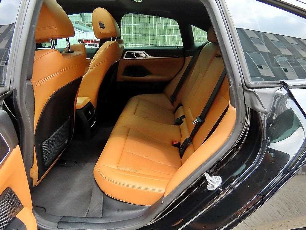 BMW i4 eDrive 40 M 스포츠 이미지 6