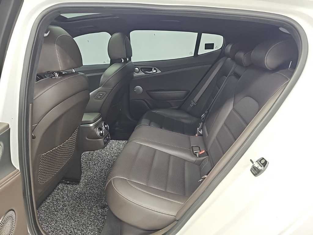 기아 스팅어 가솔린 3.3 터보 AWD GT 이미지 12