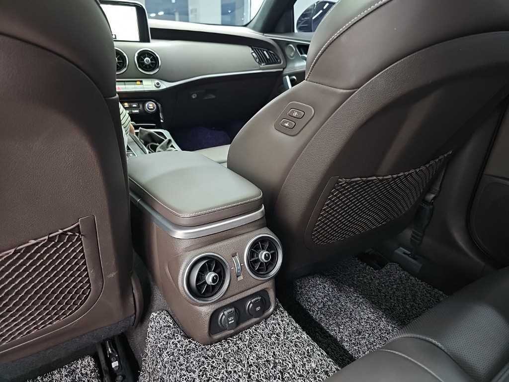 기아 스팅어 가솔린 3.3 터보 AWD GT 이미지 13