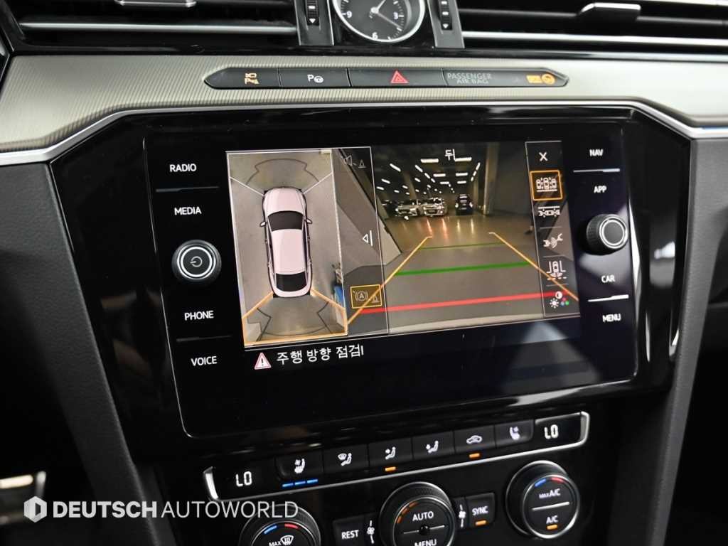 폭스바겐 아테온 2.0 TDI 엘레강스 프레스티지 이미지 15