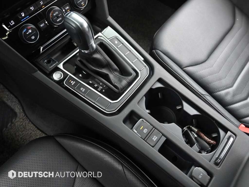 폭스바겐 아테온 2.0 TDI 엘레강스 프레스티지 이미지 9