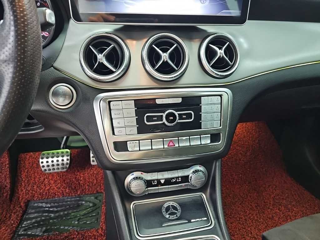 벤츠 CLA 클래스 CLA클래스 CLA 220 AMG LINE 이미지 10