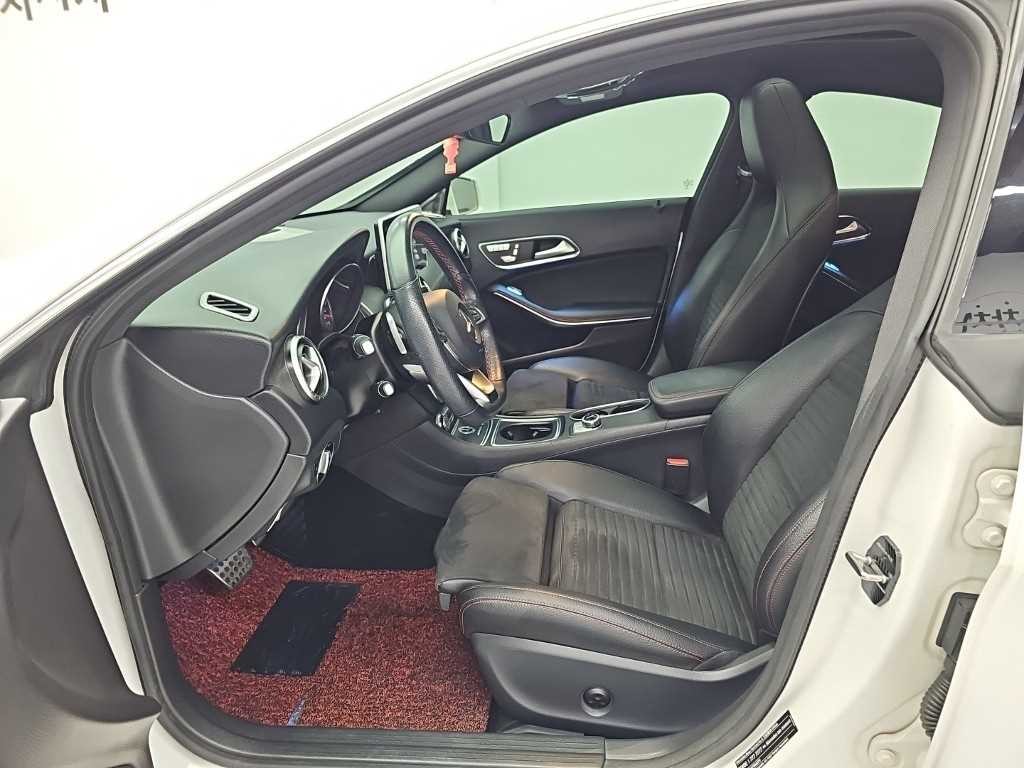 벤츠 CLA 클래스 CLA클래스 CLA 220 AMG LINE 이미지 11
