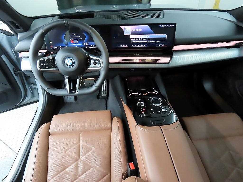 BMW 5시리즈 5시리즈 (G60) 530e M 스포츠 이미지 7