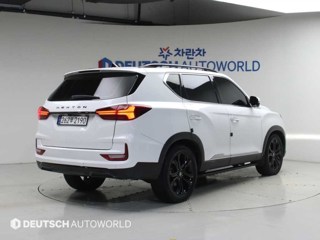 KG모빌리티(쌍용) 렉스턴 올 뉴 렉스턴 (Y450) 디젤 2.2 4WD 더 블랙 이미지 2