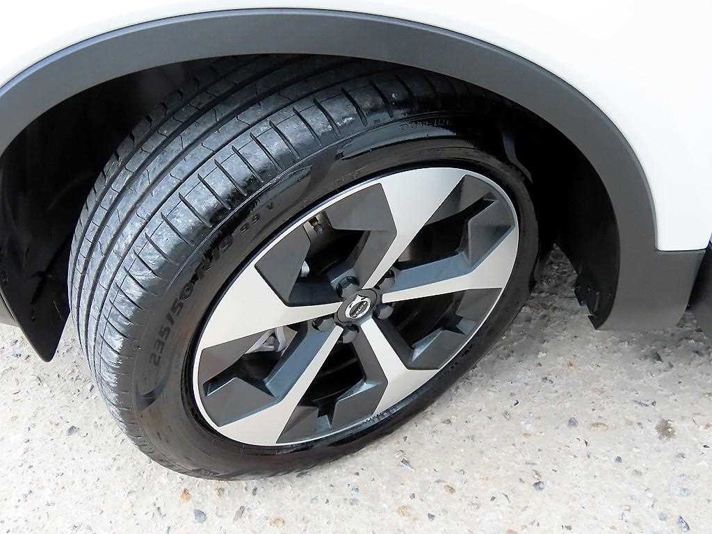 볼보 XC40 B4 AWD 얼티메이트 브라이트 이미지 20
