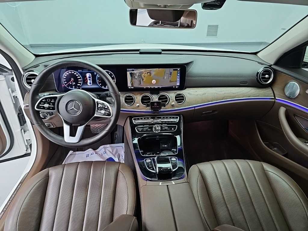벤츠 E 클래스 E-클래스 W213 E300 4MATIC 익스클루시브 이미지 7