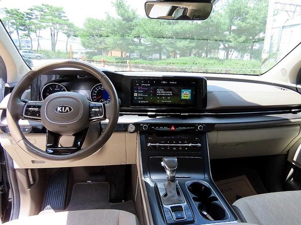 기아 카니발 카니발 4세대 디젤 9인승 프레스티지 이미지 8