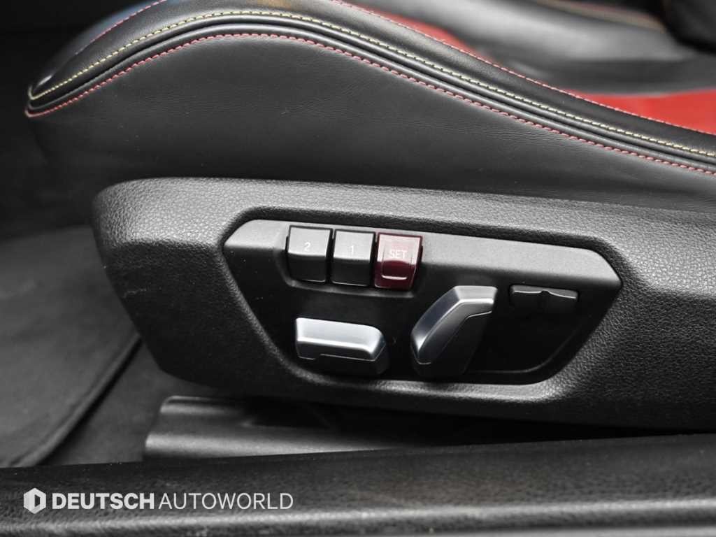 BMW 4시리즈 M4 (F82) 쿠페 컨패티션 헤리티지 이미지 18