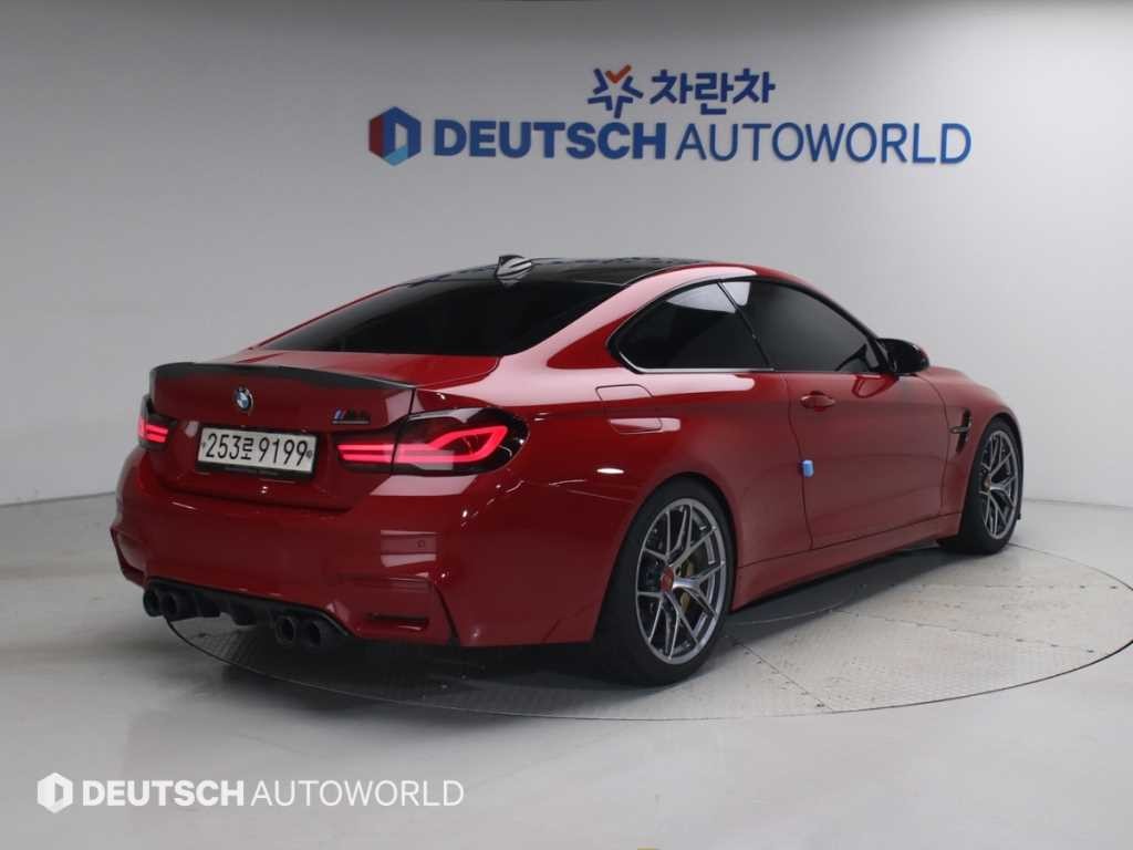 BMW 4시리즈 M4 (F82) 쿠페 컨패티션 헤리티지 이미지 2