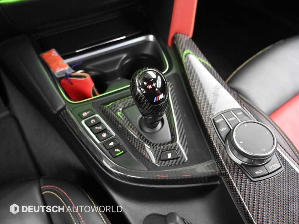 BMW 4시리즈 M4 (F82) 쿠페 컨패티션 헤리티지 이미지 9