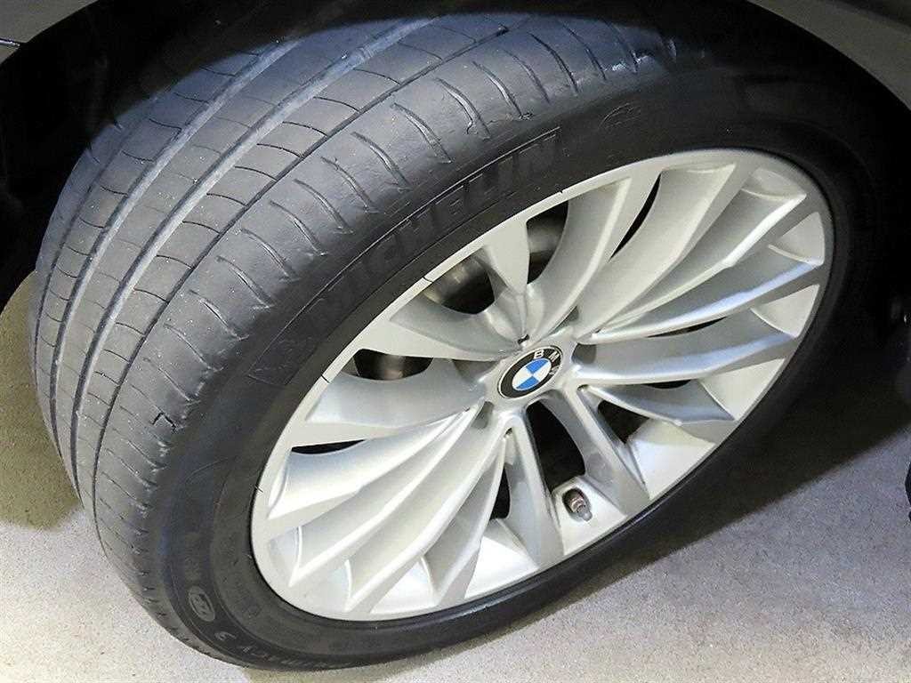 BMW 5시리즈 5시리즈 (G30) 530e M 스포츠 이미지 20