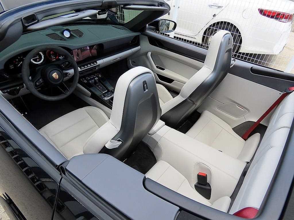 포르쉐 911 911(992) 카레라 GTS 카브리올레 이미지 11