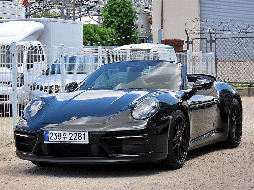 포르쉐 911 911(992) 카레라 GTS 카브리올레 이미지 2